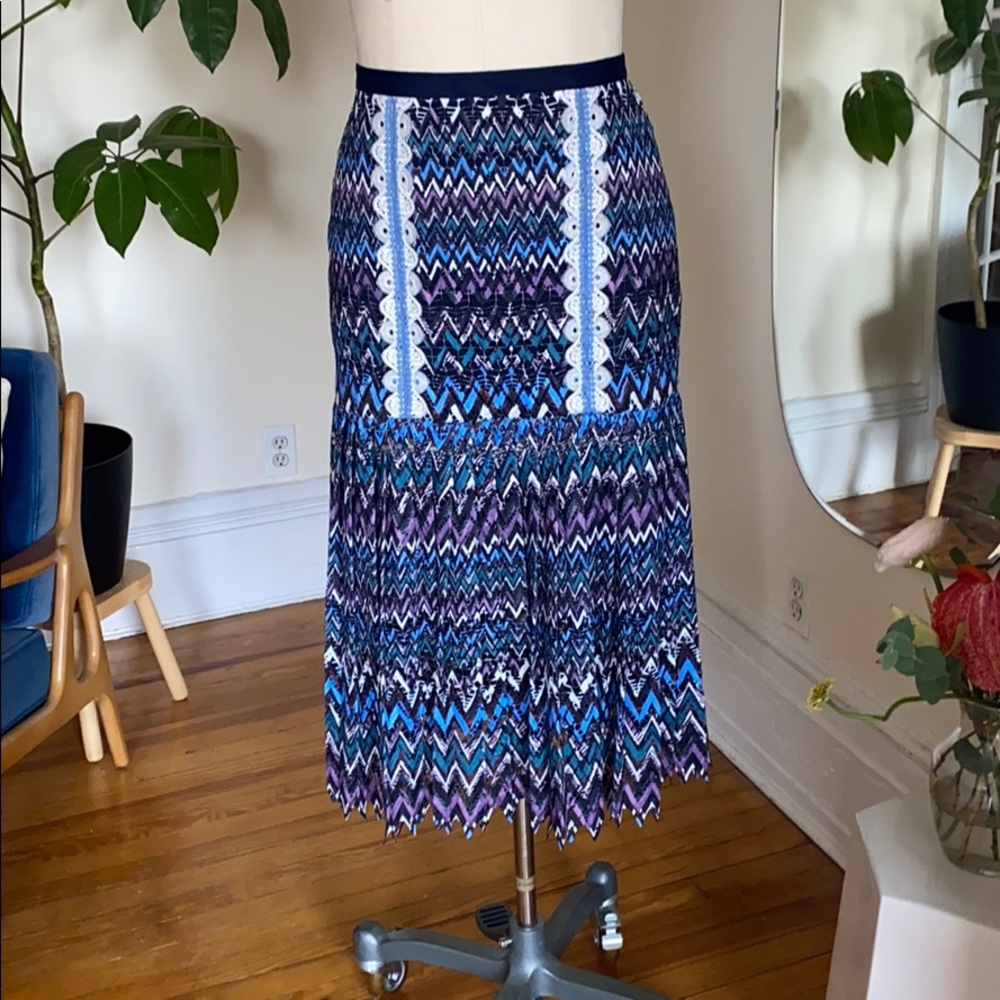 Saloni Midi Skirt